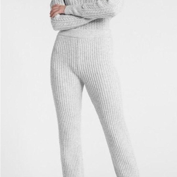 Express Ladies Gray Super High Waisted Cable Knit Jogger Pants NWT Size XL - Picture 2 of 5